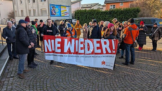 Stellungnahme zur Versammlung vor St. Markus